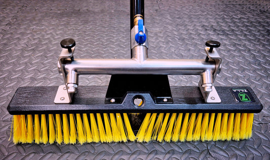 18" Zilla Brush with manifold.