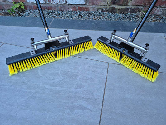 18" Zilla Brush with manifold.